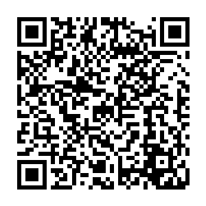 但还是拉近了两人的距离――而珍妮几乎是本能地朝着切萨雷的来处移动二维码生成