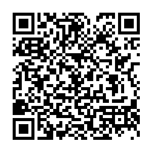 低空处缓行的浮空战舰就会用精准得令人胆寒的齐射驱逐不速之客二维码生成