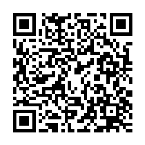 你一言我一语地在更衣室里讲起了荣光是如何让他们大吃一惊的二维码生成