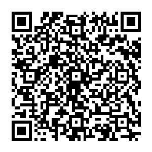 你不可能指望她们能够放宽了胸怀去看着自己喜爱的男人去和别的女人在一起而无动于衷的二维码生成