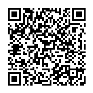 你也不能让人把脚给砍下来摆在暧阁门口――等到他出门的时候再装上吧二维码生成
