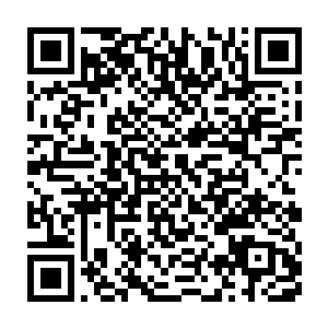 你怎么会把这样一张具有很高身份象征的钻石卡送给一个没有名气二维码生成