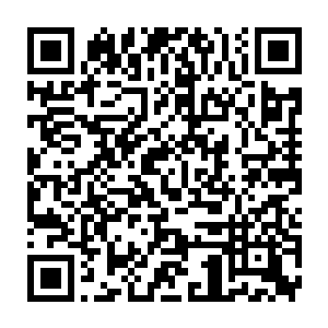你这话说的……我们也是没有办法啊……现在外面的那些混混说了二维码生成