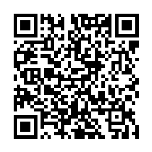 依然在里面缓缓的流动着……小心翼翼的从高台上走了下来二维码生成