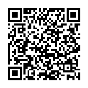 便是凝聚成弓箭之状划破长空对着季泽爵狠狠的射去……二维码生成