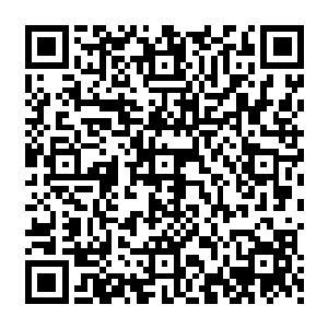 保罗现在也大概明白为什么这部电影的票房是长线平稳的走势了――3d设备终究是有限的二维码生成