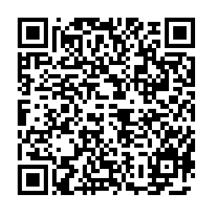 其办公桌上的笔记本电脑竟然爆炸了……以前他只在电影里看到过二维码生成
