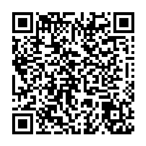 其脸上的表情……就仿佛他一小时前在几条精壮的大汉面前捡了块肥皂二维码生成