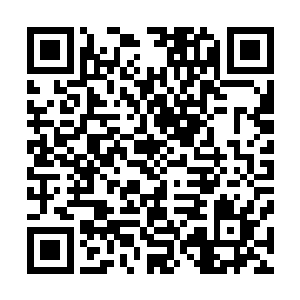 再宫流云轻轻松松抵挡住九重雷劫的轰击……心中很是感慨二维码生成