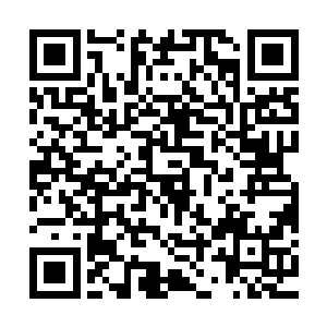 冰皇对准了被禁锢了动作的霸王战机发动了近在咫尺的镭射攻击二维码生成