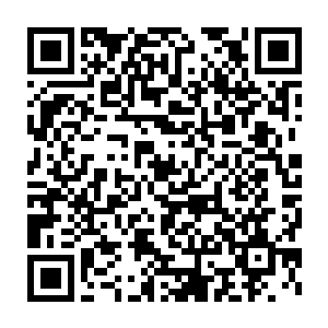 准备搭建耀世集团专属的炼器室――这当然是为莫玄等五名鬼修准备的二维码生成