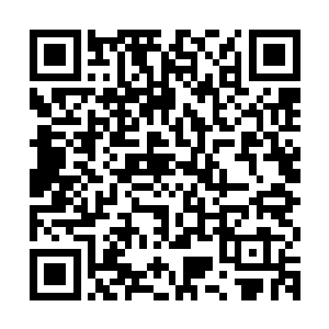 刚才古于修的攻击就是遇到这三角形古印才会被纷纷反弹了出去二维码生成