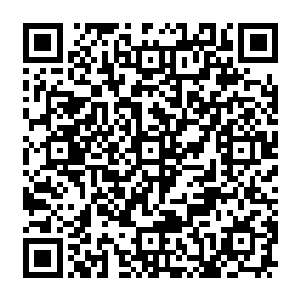 医学院精神中枢专业在视讯里向学生视讯推送了一则寻找状况不明头痛患者的消息二维码生成