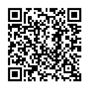 卓尔不凡的姿态让人无法将他与普通人家的儿子联系在一起二维码生成