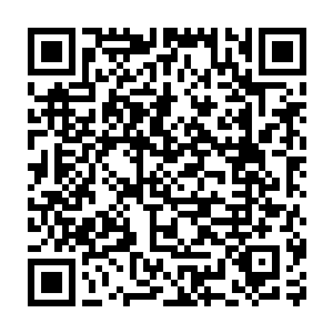 博罗夫斯基大脚解围――巴塞罗那在下半场展现了他们强大的攻击力二维码生成