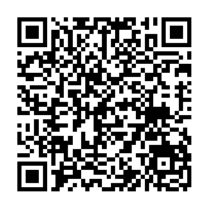 却一次又一次回撤到自己的防守三区去接球……这样的跑位完全是胡闹嘛二维码生成