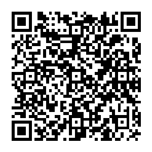 原以为她会和那些故意在他们这些公子大少面前哗众取宠以博取他们注意的女人一样二维码生成