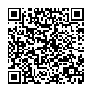 原本气氛紧张的局面因为许紫烟将许华灵从地上拉起来的动作得到了缓和二维码生成