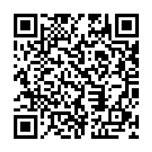 原本还在挣扎的上官燕居然变得比之前略微主动了起来二维码生成