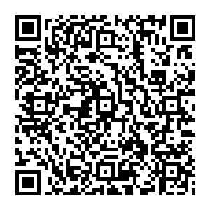 又与萧风通话了两次手机电量彻底用完了就在准备挂电话时丁丁和雷天军都听到一种螺旋桨盘旋的声音二维码生成