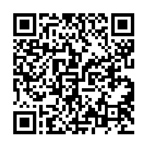 双方碰撞产生的波动将黑色的行星震退了很长的一段距离二维码生成