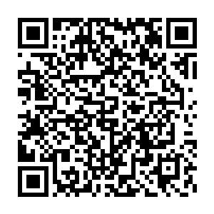 双目突兀充血的敌人已经出现在实际离厂房不过一百米上下的距离了二维码生成