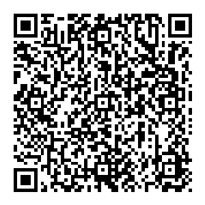 古棺沉浮 垂下万道青色的光幕将他笼罩在其中 棺盖紧紧闭合 看不到一点的缝隙 这青铜古棺正是他以神通虚无演化的镇世铜棺二维码生成