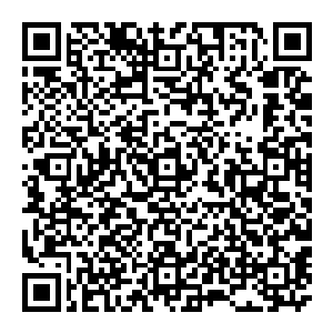 只听又是一声噼啪之响　风清扬身体顿时倒卷　在空中留下一长串血迹　跌落下方又连滚代甩出好几十丈才停止下來二维码生成