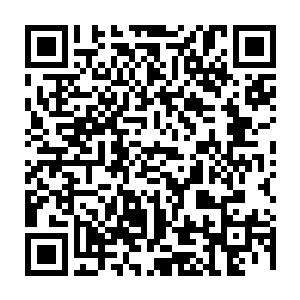 只怕他根本就无法将那时候决断无比的加百列和羽与眼前的这两个人联系起来二维码生成