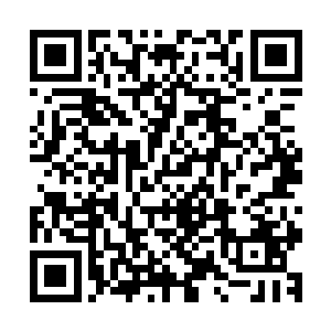 只有四个固定机位和舞台上两个移动机位的摄像师得全程跟拍二维码生成