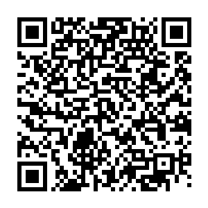 可巴克瞥见发箍边上毫不掩饰的双c标志说明这价格绝不是看上去那么简单二维码生成