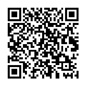 可是……现在他们竟眼睁睁地看着一位姑娘与殿下同桌而坐二维码生成