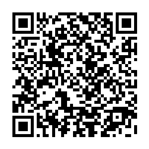 可是他与这个恨不得捧在手心里去宠爱的姑娘之间却横跨着一道万丈深渊二维码生成