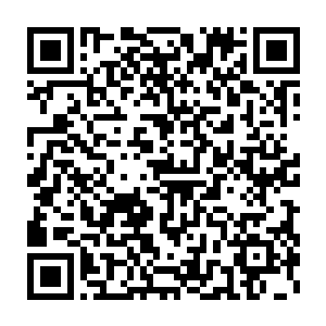 可是他就忽略了他干爹顾青山在顾青山时代是敢和顾青山拍桌子的人物二维码生成