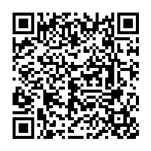 可是当看到许德拉的身形再一次无声无息的出现在了他的面前之后二维码生成