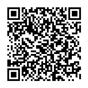 否则秦方也不可能这样轻松的站在他的面前……秦方脸上挂着淡然的微笑二维码生成
