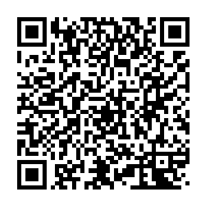 咕仔一边躲闪着鬼魂对他的攻击一边催动拨浪鼓内灵力继续攻击鬼魂二维码生成