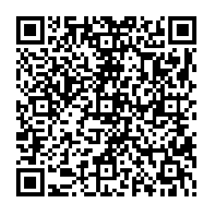 哪怕是那些专业的模特也是很难做到的……可眼前这个女人却完美的表现了这一点二维码生成