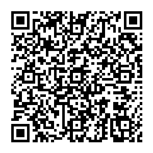 噗哧慕容玥被宸王那生动形象的比喻逗得忍俊不失笑出声爱娇地白了身旁那无双的男子一眼开口道二维码生成