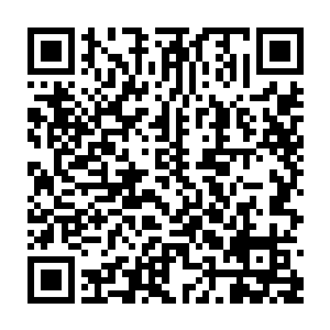 因为以前很少同时使用这种操控起来比一般的武器要困难许多的双手武器二维码生成