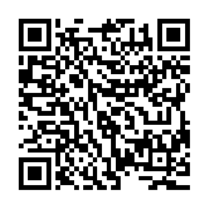 因为当初在哈尔科夫他俩的那个小楼就是一楼一底上面带个阁楼二维码生成