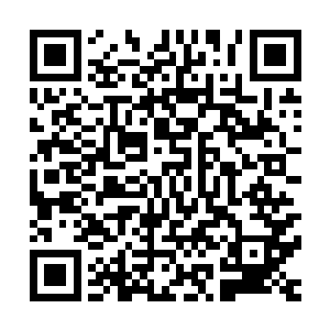 因为这幕后黑手显然就是根据特蕾西传出来的流言制定计划的二维码生成
