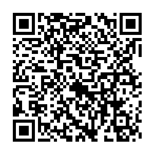 因为随着丹尼尔等人跟叶明静一起占据了客厅起居室做办公室和会议室二维码生成