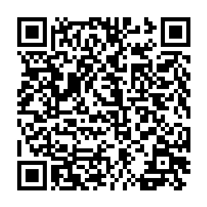 在他的身上仿佛有一种温和之中又带有无比凌厉的气势在散发出来二维码生成