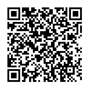 在剑尘的身前已经悬浮着三柄完全由无数精钢弩箭凝聚而成的长剑二维码生成