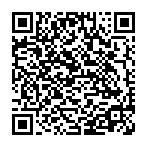 在和基地的军官与工程师们在这架滑翔机面前留下了一张珍贵的合影之后二维码生成