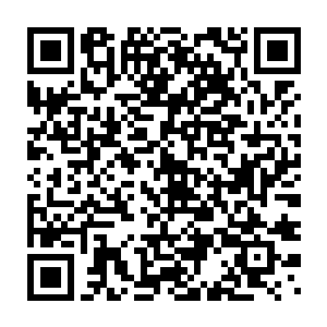 在场的众修士也许只有许紫烟瞬间分辨出幻灵在不知不觉中施展出幻境二维码生成