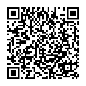 在场的天尊大修士都看到过许紫烟用一支符笔破解了仙主宫大门的符阵二维码生成