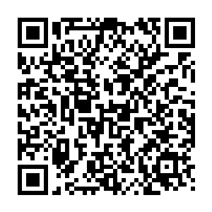 在大阵中做出了一副迷失在其中的模样……正如青翼蝠王韦春秋所说的那样二维码生成