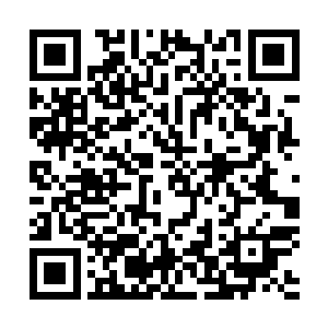 在她们心目当中几乎是无所不能的段威竟然走到了周狼面前二维码生成